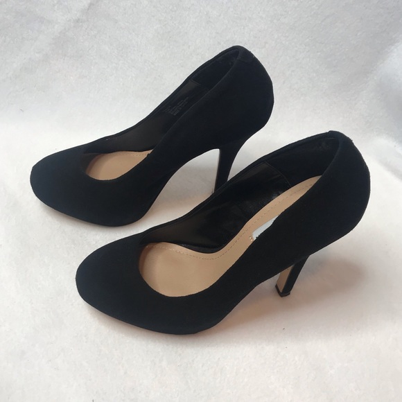 Classic Black Suede Pump Platform Heels “Traisie” - Picture 5 of 8